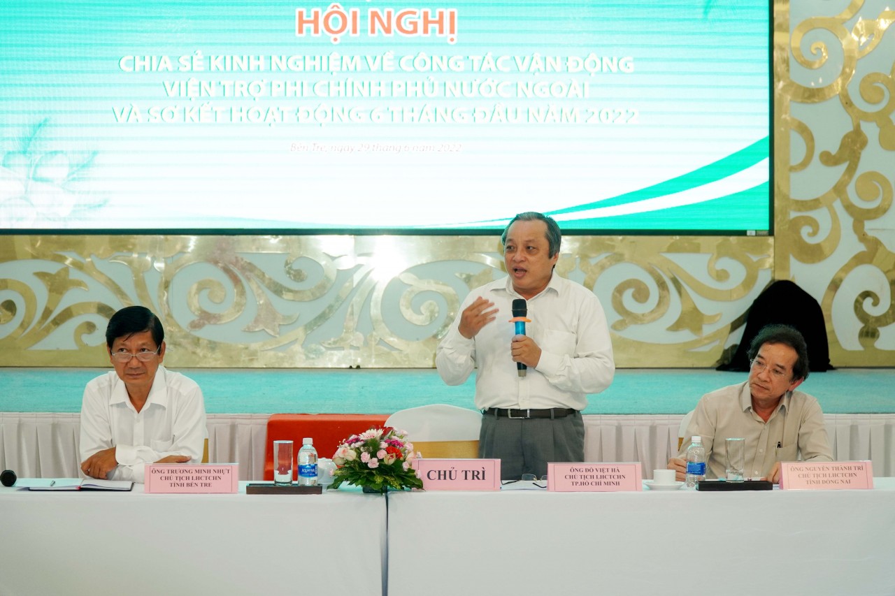 Liên hiệp các địa phương chia sẻ kinh nghiệm về công tác vận động viện trợ Liên hiệp các địa phương chia sẻ kinh nghiệm về công tác vận động viện trợ
