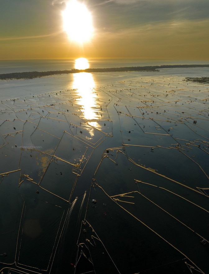 Beautiful Sunrise on Chuon Lagoon, Hue Beautiful Sunrise on Chuon Lagoon, Hue