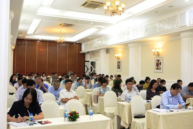 Toàn cảnh hội nghị.
