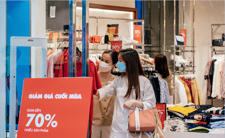 Vincom Red Sale 2022: Mùa mua sắm “hàng hiệu giá hời” lớn nhất mùa hè Vincom Red Sale 2022: Mùa mua sắm “hàng hiệu giá hời” lớn nhất mùa hè