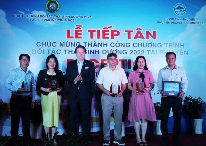Góp phần tăng cường mối quan hệ hợp tác toàn diện giữa Hoa Kỳ và Việt Nam Góp phần tăng cường mối quan hệ hợp tác toàn diện giữa Hoa Kỳ và Việt Nam