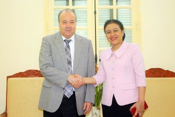 Đánh giá cao hình mẫu phát triển kinh tế, an sinh xã hội đi lên từ... 
