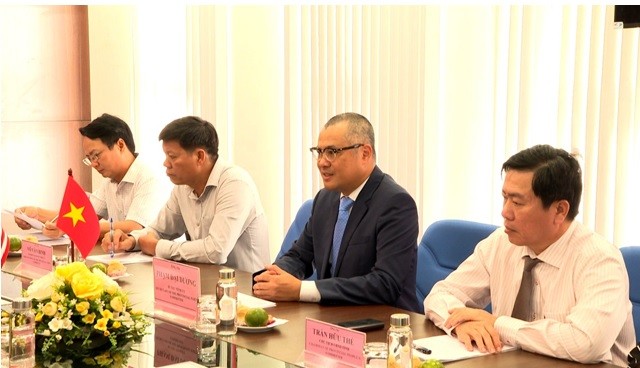 Tỉnh Phú Yên cam kết tạo mọi điều kiện thuận lợi nhất cho nhà đầu tư Hoa Kỳ Tỉnh Phú Yên cam kết tạo mọi điều kiện thuận lợi nhất cho nhà đầu tư Hoa Kỳ