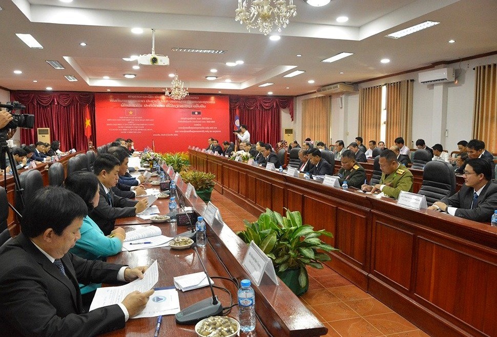 Quang cảnh buổi làm việc. Ảnh: Vilayvon Quang cảnh buổi làm việc. Ảnh: Vilayvon