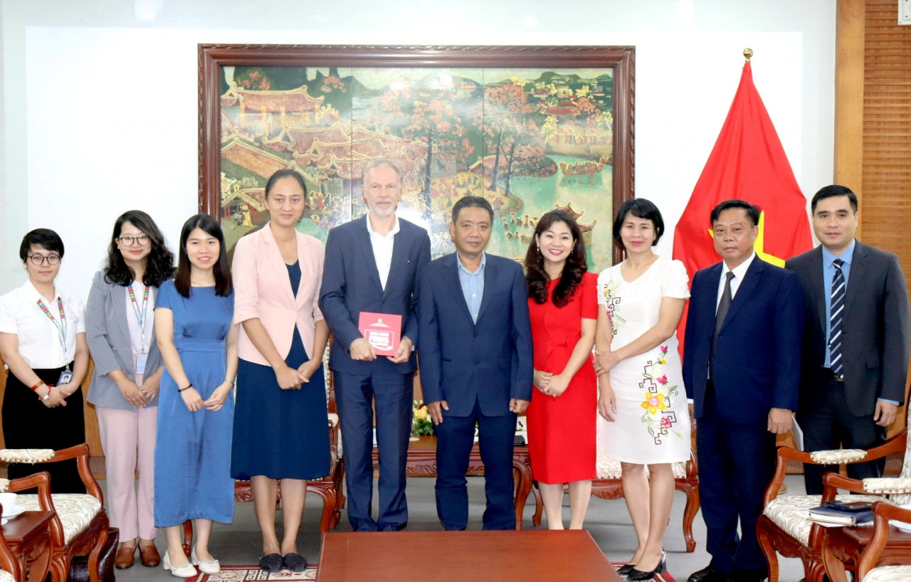 Việt Nam - Unesco thúc đẩy hợp tác văn hoá với đi vào chiều sâu, góp phần phát triển kinh tế-xã hội Việt Nam - Unesco thúc đẩy hợp tác văn hoá với đi vào chiều sâu, góp phần phát triển kinh tế-xã hội