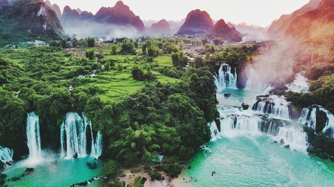 Nhiều cơ hội phát triển hợp tác kinh tế, du lịch ở Cao Bằng Nhiều cơ hội phát triển hợp tác kinh tế, du lịch ở Cao Bằng