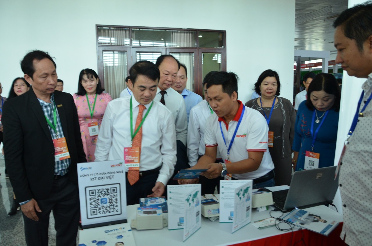 Khai mạc Tuần lễ thúc đẩy Chuyển đổi số phát triển Kinh tế vùng - Hậu Giang 2022 Khai mạc Tuần lễ thúc đẩy Chuyển đổi số phát triển Kinh tế vùng - Hậu Giang 2022