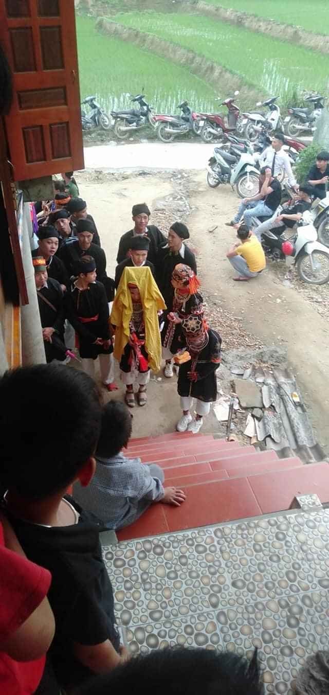 Độc đáo nghi thức đám cưới của người Dao quần trắng ở Yên Bái Độc đáo nghi thức đám cưới của người Dao quần trắng ở Yên Bái