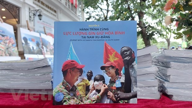 Lực lượng gìn giữ hòa bình Việt Nam ở Nam Sudan qua ống kính Nguyễn Á | Văn hóa | Vietnam+ (VietnamPlus) Lực lượng gìn giữ hòa bình Việt Nam ở Nam Sudan qua ống kính Nguyễn Á | Văn hóa | Vietnam+ (VietnamPlus)