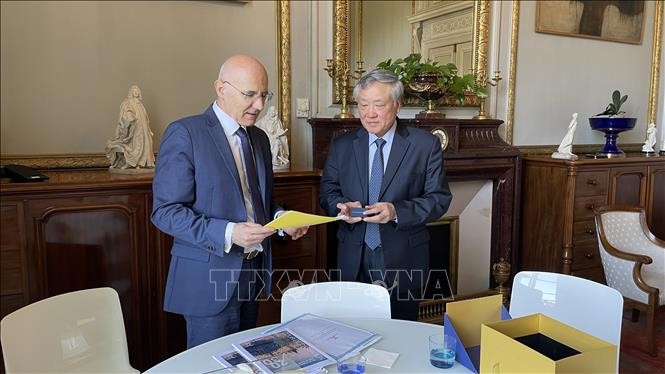 Chief Justice of Supreme People's Court Visits Germany, France Chief Justice of Supreme People's Court Visits Germany, France
