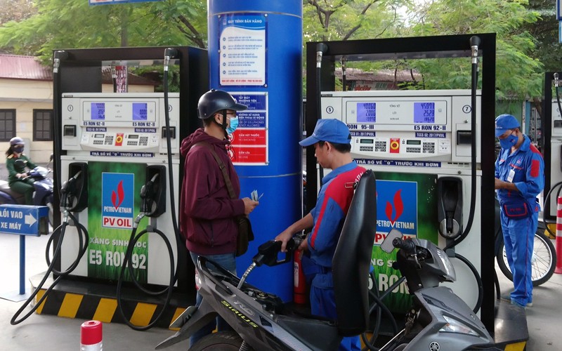 Giá xăng giảm mạnh vào đầu tuần tới Giá xăng giảm mạnh vào đầu tuần tới