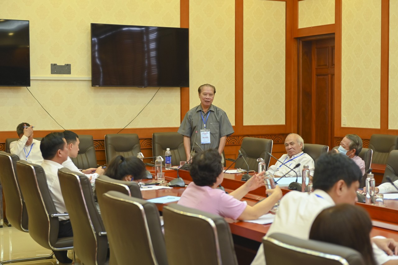 Các đại biểu chia nhóm thảo luận tại Hội nghị toàn quốc công tác đối ngoại nhân dân của Liên hiệp các tổ chức hữu nghị Việt Nam năm 2022 (Ảnh: Nguyễn Tùng). Các đại biểu chia nhóm thảo luận tại Hội nghị toàn quốc công tác đối ngoại nhân dân của Liên hiệp các tổ chức hữu nghị Việt Nam năm 2022 (Ảnh: Nguyễn Tùng).