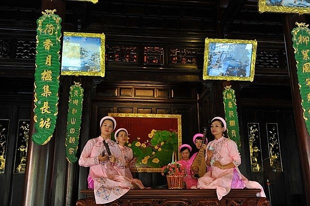Nha Nhac - Vietnamese court music was inscribed on the Representative List of the Intangible Cultural Heritage of Humanity in 2008 (Photo: VNA) Nha Nhac - Vietnamese court music was inscribed on the Representative List of the Intangible Cultural Heritage of Humanity in 2008 (Photo: VNA)