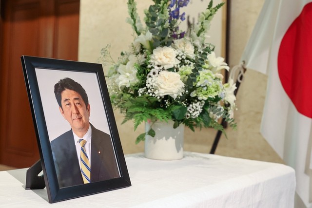 Ông Abe, 67 tuổi, là Thủ tướng nắm quyền trong thời gian dài nhất ở Nhật Bản (Ảnh: VGP/Nhật Bắc). Ông Abe, 67 tuổi, là Thủ tướng nắm quyền trong thời gian dài nhất ở Nhật Bản (Ảnh: VGP/Nhật Bắc).