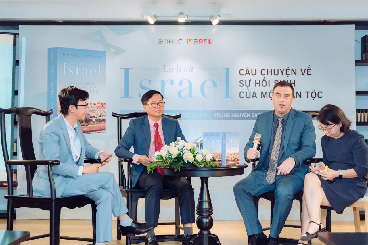Các khách mời buổi ra mắt cuốn sách Lịch sử Israel: Câu chuyện về sự hồi sinh của một dân tộc