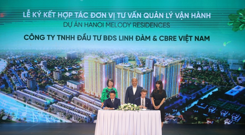 Lễ ký kết hợp tác vận hành dự án Hanoi Melody Residences với CBRE Việt Nam. Lễ ký kết hợp tác vận hành dự án Hanoi Melody Residences với CBRE Việt Nam.