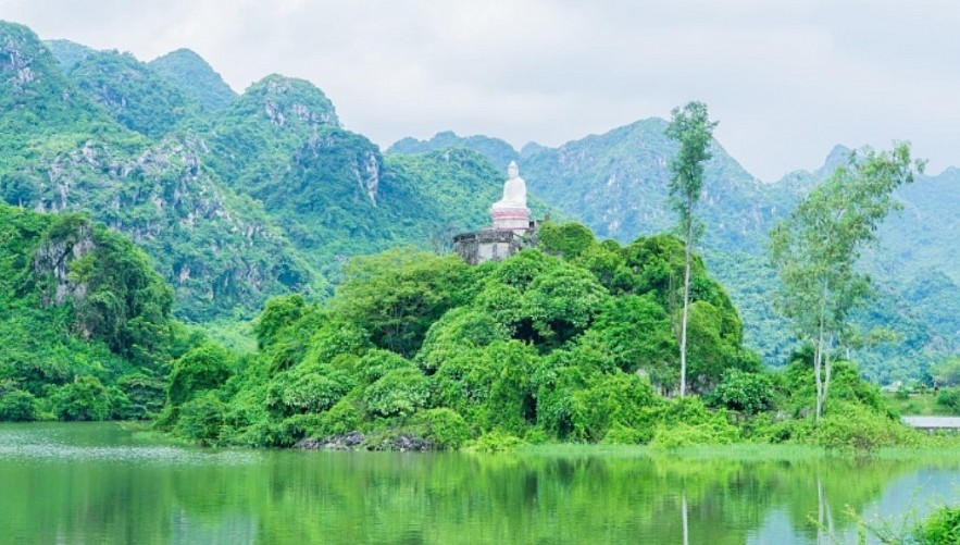 Tuy Lai Lake - A Heaven Of Peace Away From Bustling Cities