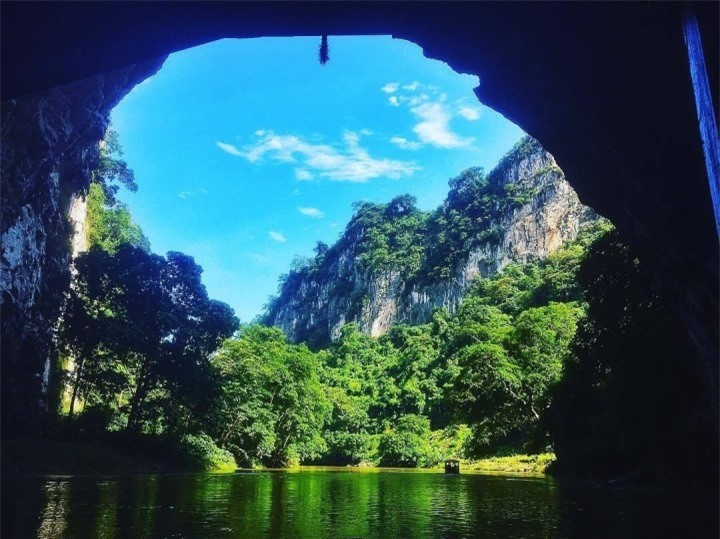 Jump into the Largest Freshwater Lake in Vietnam