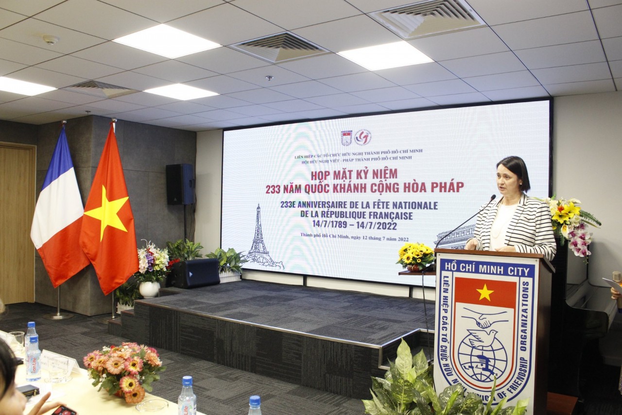 Bà Emmanuelle Pavillon-Grosser- Tổng Lãnh sự Cộng hòa Pháp tại TP.HCM phát biểu tại sự kiện Bà Emmanuelle Pavillon-Grosser- Tổng Lãnh sự Cộng hòa Pháp tại TP.HCM phát biểu tại sự kiện