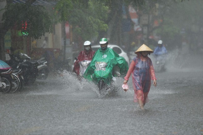 Hà Nội tiếp tục những ngày có mưa rào (Ảnh minh họa). Hà Nội tiếp tục những ngày có mưa rào (Ảnh minh họa).