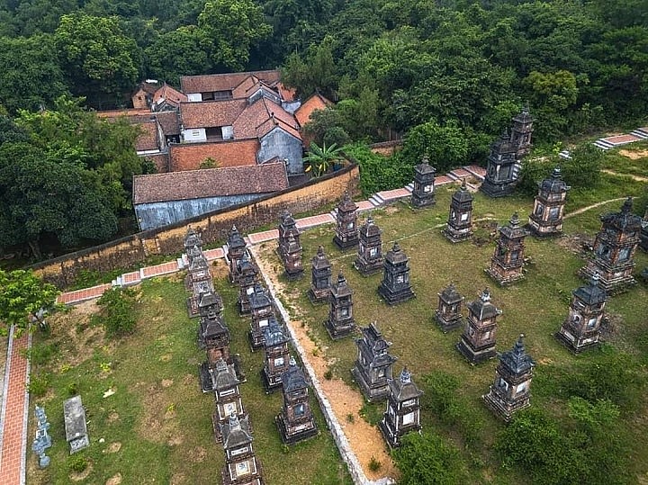 The pagoda with the largest and most beautiful tower garden in Vietnam Seeking Spirituality in Bac Giang's Garden of Towers
