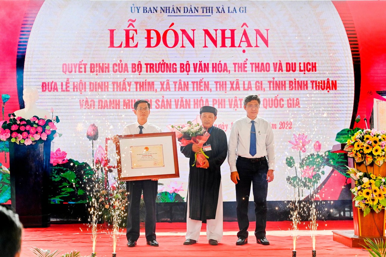 Bình Thuận: Lễ hội Dinh Thầy Thím trở thành di sản văn hóa phi vật thể | Văn hóa | Vietnam+ (VietnamPlus)