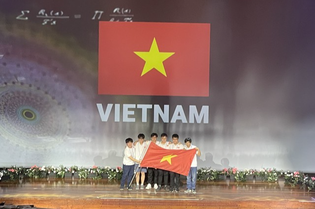 Việt Nam xếp thứ 4/104 tại Olympic Toán học quốc tế năm 2022