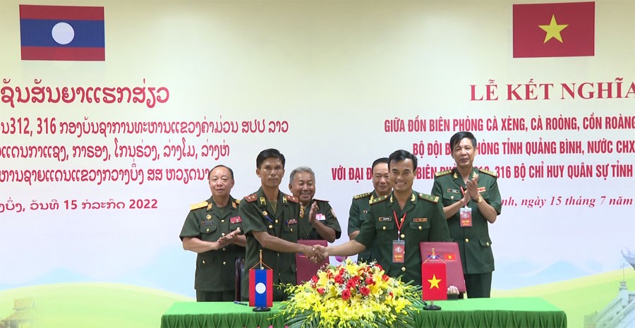 Quảng Bình - Khăm Muộn kết nghĩa lực lượng bảo vệ biên giới Quảng Bình - Khăm Muộn kết nghĩa lực lượng bảo vệ biên giới