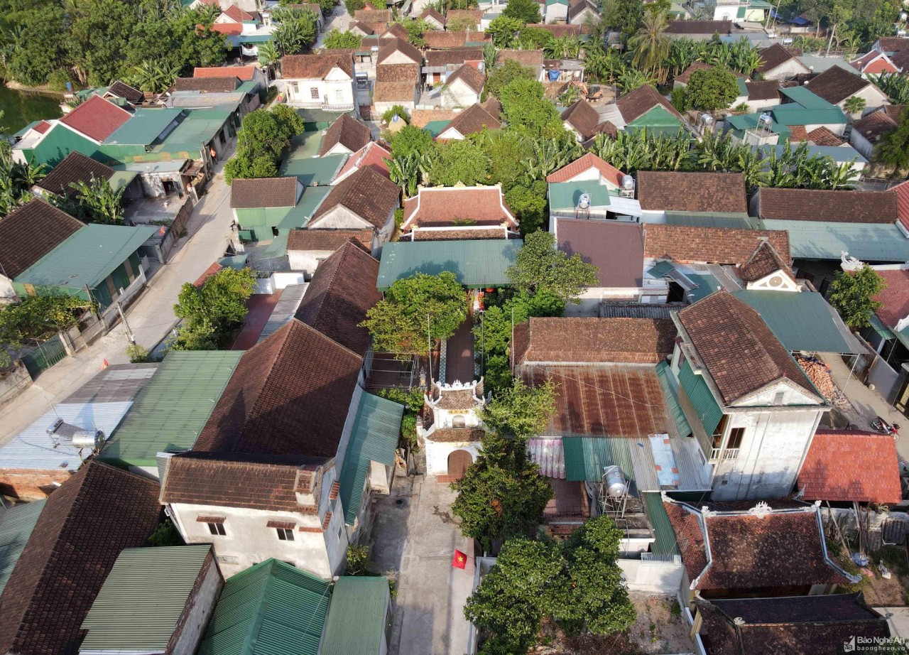 Khám phá nghệ thuật kiến trúc điêu khắc nhà thờ họ hàng trăm năm tuổi Khám phá nghệ thuật kiến trúc điêu khắc nhà thờ họ hàng trăm năm tuổi