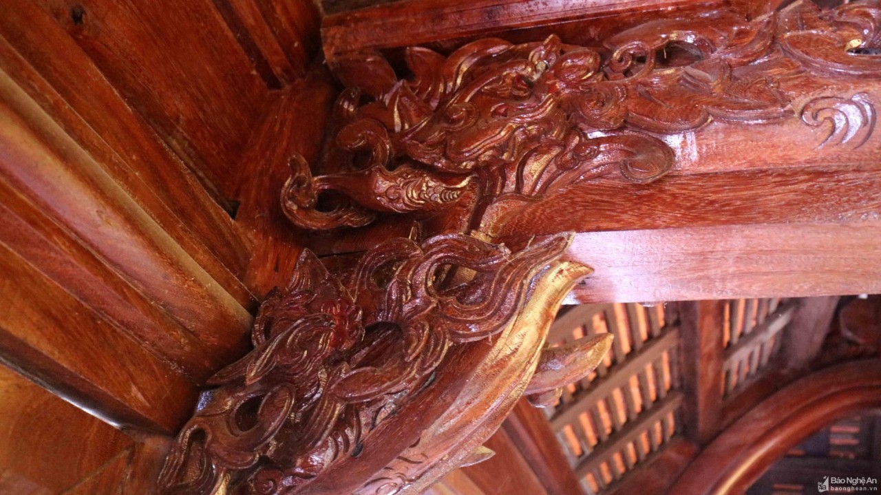 Khám phá nghệ thuật kiến trúc điêu khắc nhà thờ họ hàng trăm năm tuổi Khám phá nghệ thuật kiến trúc điêu khắc nhà thờ họ hàng trăm năm tuổi
