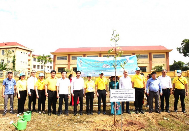 “Chương trình trồng cây hữu nghị năm 2022” tại Vĩnh Phúc thắt chặt tình hữu nghị Việt Nam - Thái Lan “Chương trình trồng cây hữu nghị năm 2022” tại Vĩnh Phúc thắt chặt tình hữu nghị Việt Nam - Thái Lan