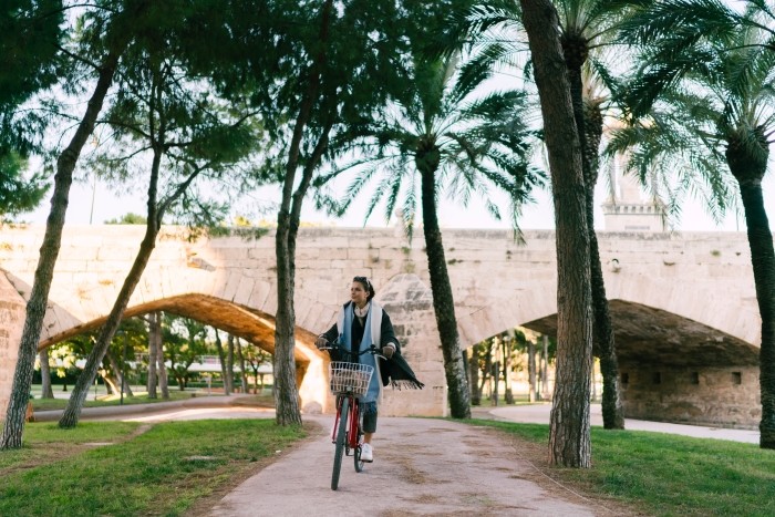 Hanoi Listed in the Top 6 Destinations for a Cycling Holiday Hanoi Listed in the Top 6 Destinations for a Cycling Holiday