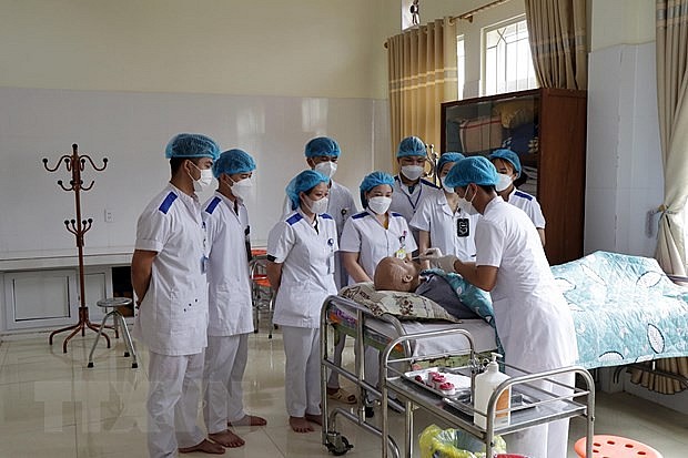 Đẩy mạnh hợp tác đào tạo nhân lực giữa Sơn La với các tỉnh của Lào | Giáo dục | Vietnam+ (VietnamPlus)