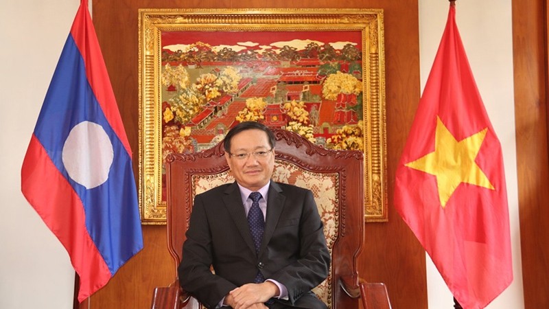 Tình nghĩa Việt - Lào mãi mãi bền vững hơn núi, hơn sông Tình nghĩa Việt - Lào mãi mãi bền vững hơn núi, hơn sông