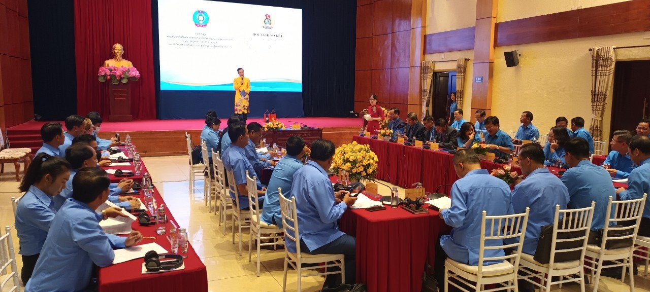 Hợp tác đào tạo cán bộ công đoàn góp phần khăng khít quan hệ Việt - Lào Hợp tác đào tạo cán bộ công đoàn góp phần khăng khít quan hệ Việt - Lào