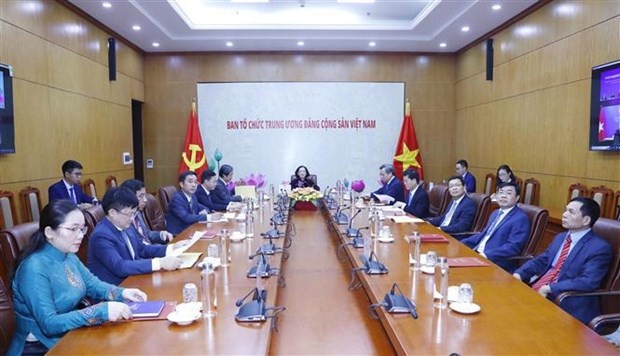 Vietnamese, Chinese Parties to Better Personnel Training Vietnamese, Chinese Parties to Better Personnel Training