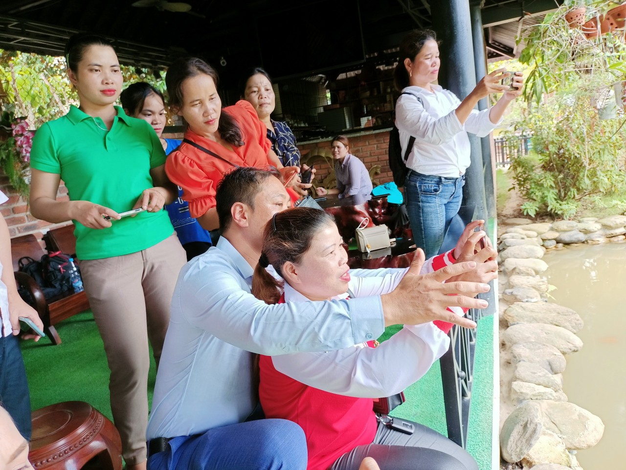 Tập huấn marketing du lịch sinh thái cho các cộng đồng dân tộc thiểu số Tập huấn marketing du lịch sinh thái cho các cộng đồng dân tộc thiểu số
