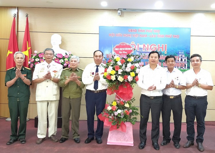 Phú Thọ tích cực vun đắp tình đoàn kết hữu nghị với các tỉnh nước bạn Lào Phú Thọ tích cực vun đắp tình đoàn kết hữu nghị với các tỉnh nước bạn Lào
