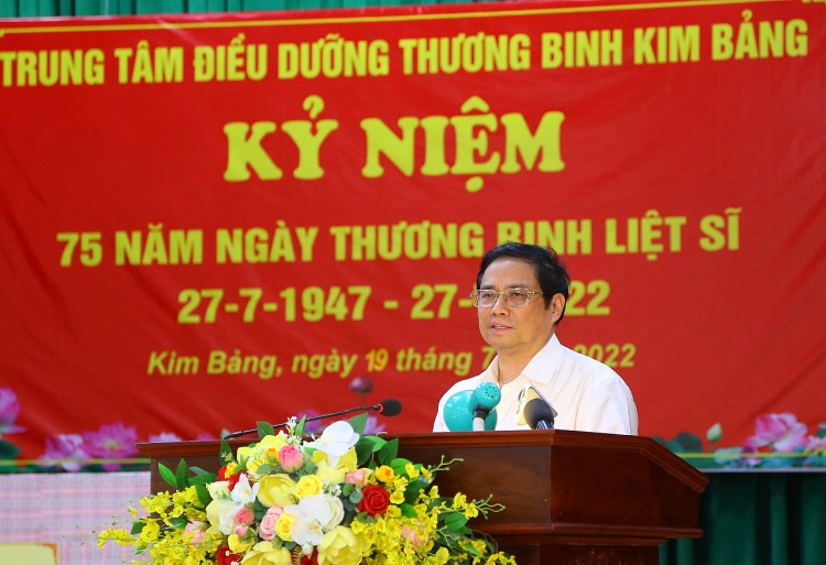 Thủ tướng Phạm Minh Chính thăm Trung tâm điều dưỡng thương binh Kim Bảng Thủ tướng Phạm Minh Chính thăm Trung tâm điều dưỡng thương binh Kim Bảng