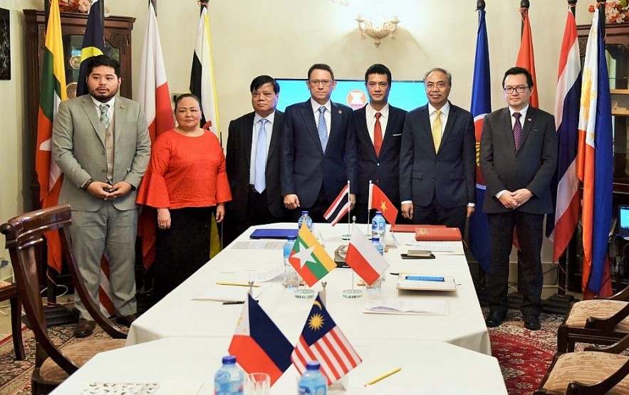 Vietnam Takes Over The Chairmanship of ASEAN Committee In Islamabad Vietnam Takes Over The Chairmanship of ASEAN Committee In Islamabad