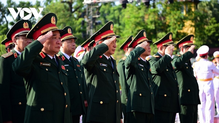 Party, State Leaders Commemorate Heroes, Martyrs Party, State Leaders Commemorate Heroes, Martyrs