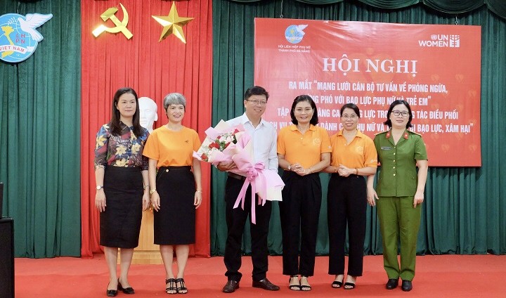 Xây dựng thành phố Đà Nẵng an toàn - không bạo lực với phụ nữ và trẻ em Xây dựng thành phố Đà Nẵng an toàn - không bạo lực với phụ nữ và trẻ em