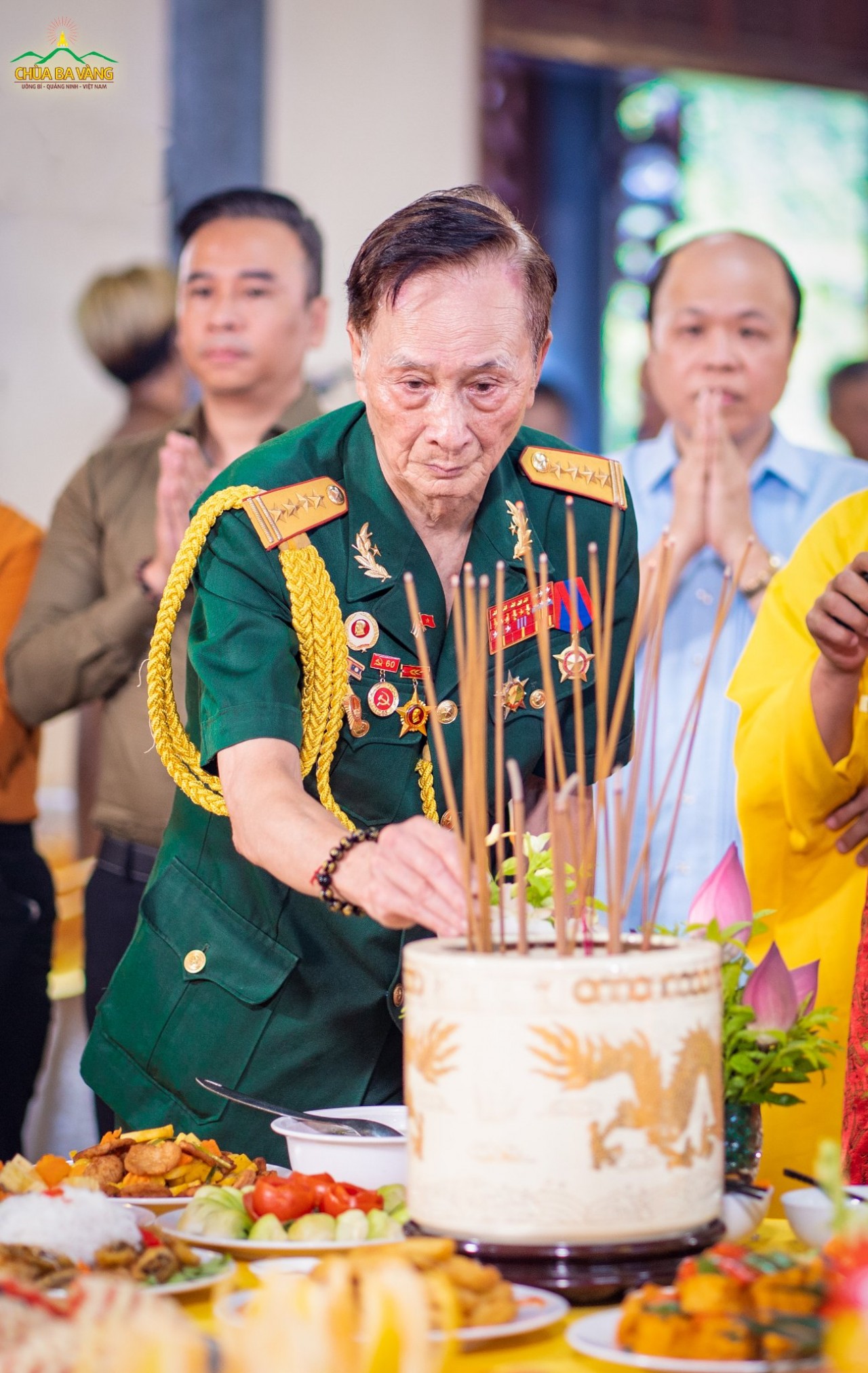 Xúc động Lễ tri ân cầu siêu các anh hùng liệt sĩ tại Chùa Ba Vàng
