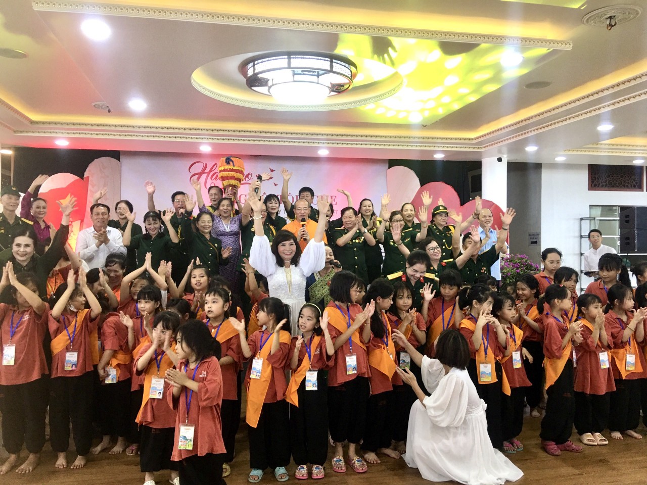 Xúc động Lễ tri ân cầu siêu các anh hùng liệt sĩ tại Chùa Ba Vàng