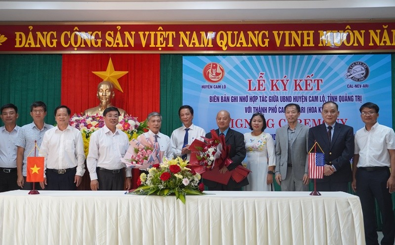 TP. Cal-Nev-Ari và huyện Cam Lộ hợp tác đưa cây dược liệu sang thị trường Hoà Kỳ TP. Cal-Nev-Ari và huyện Cam Lộ hợp tác đưa cây dược liệu sang thị trường Hoà Kỳ