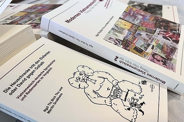 Vietnamese Teacher Introduces Three German-Vietnamese Bilingual Books Vietnamese Teacher Introduces Three German-Vietnamese Bilingual Books