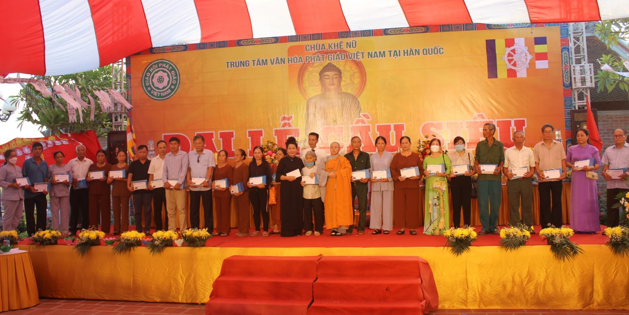 Tổ chức Đại lễ cầu siêu tưởng niệm các anh hùng liệt sĩ tại chùa Khê Nữ Tổ chức Đại lễ cầu siêu tưởng niệm các anh hùng liệt sĩ tại chùa Khê Nữ