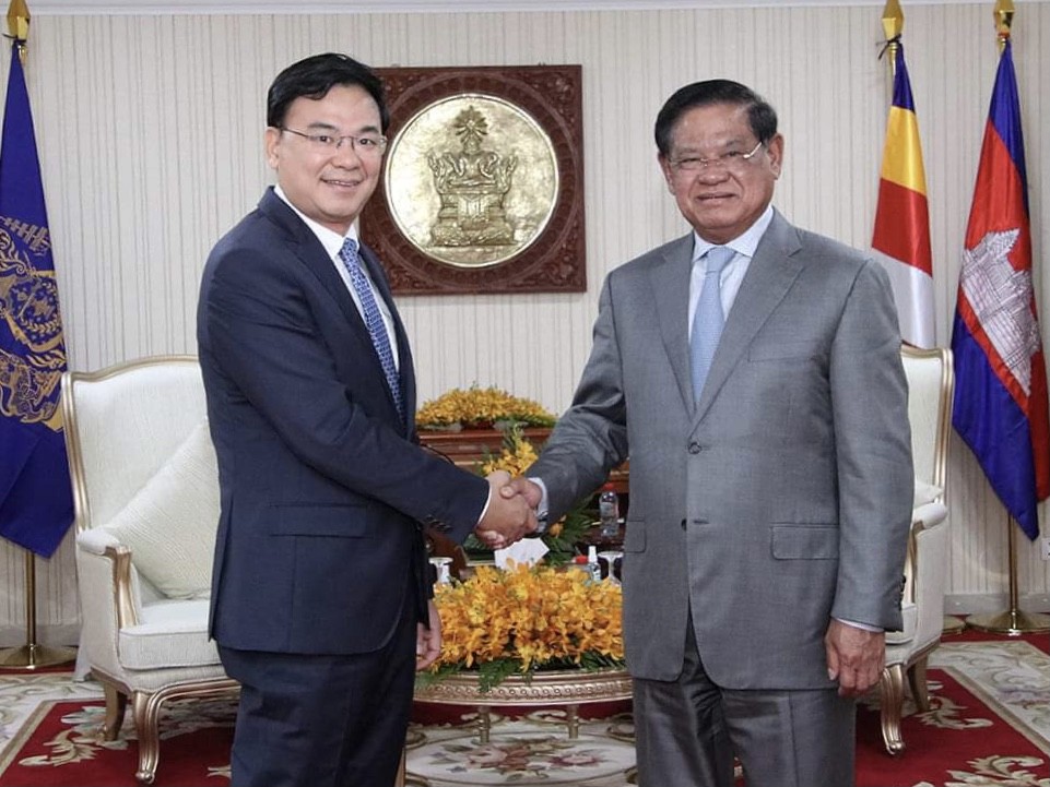 Việt Nam đề nghị Campuchia đẩy nhanh tiến độ cấp thẻ ngoại kiều cho người gốc Việt Việt Nam đề nghị Campuchia đẩy nhanh tiến độ cấp thẻ ngoại kiều cho người gốc Việt