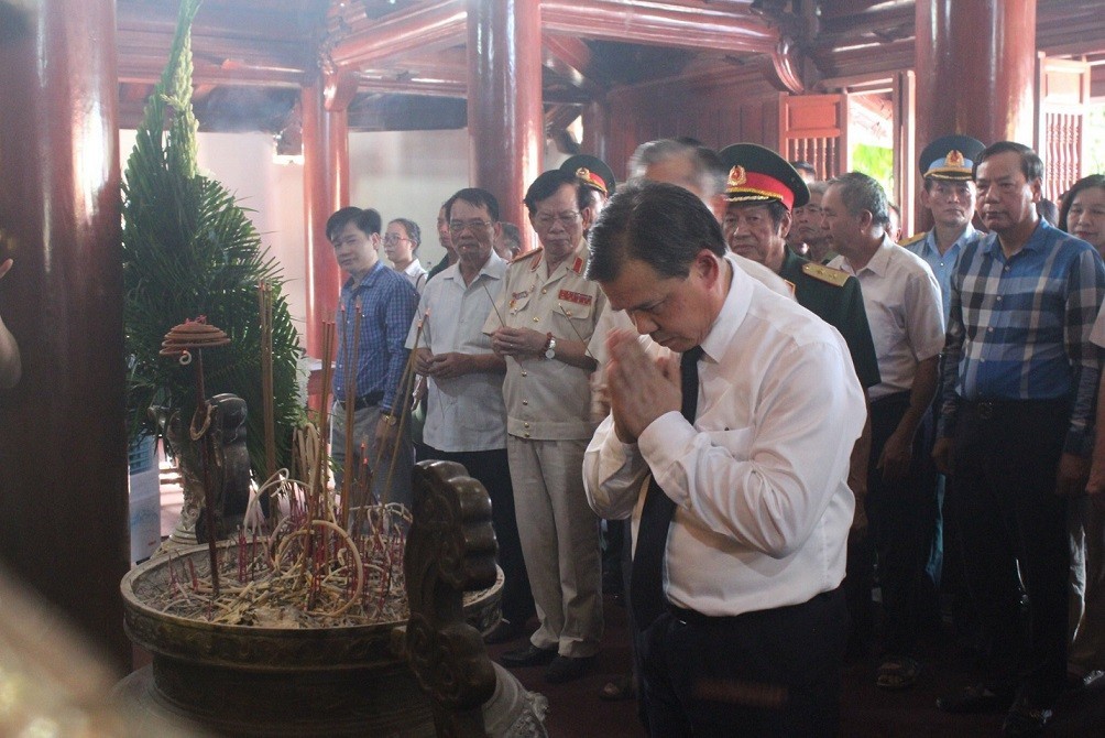 Nghĩa trang liệt sĩ quốc tế Việt - Lào (Anh Sơn, Nghệ An): Nghĩa trang duy nhất mang tên hai quốc gia, hai dân tộc Nghĩa trang liệt sĩ quốc tế Việt - Lào (Anh Sơn, Nghệ An): Nghĩa trang duy nhất mang tên hai quốc gia, hai dân tộc