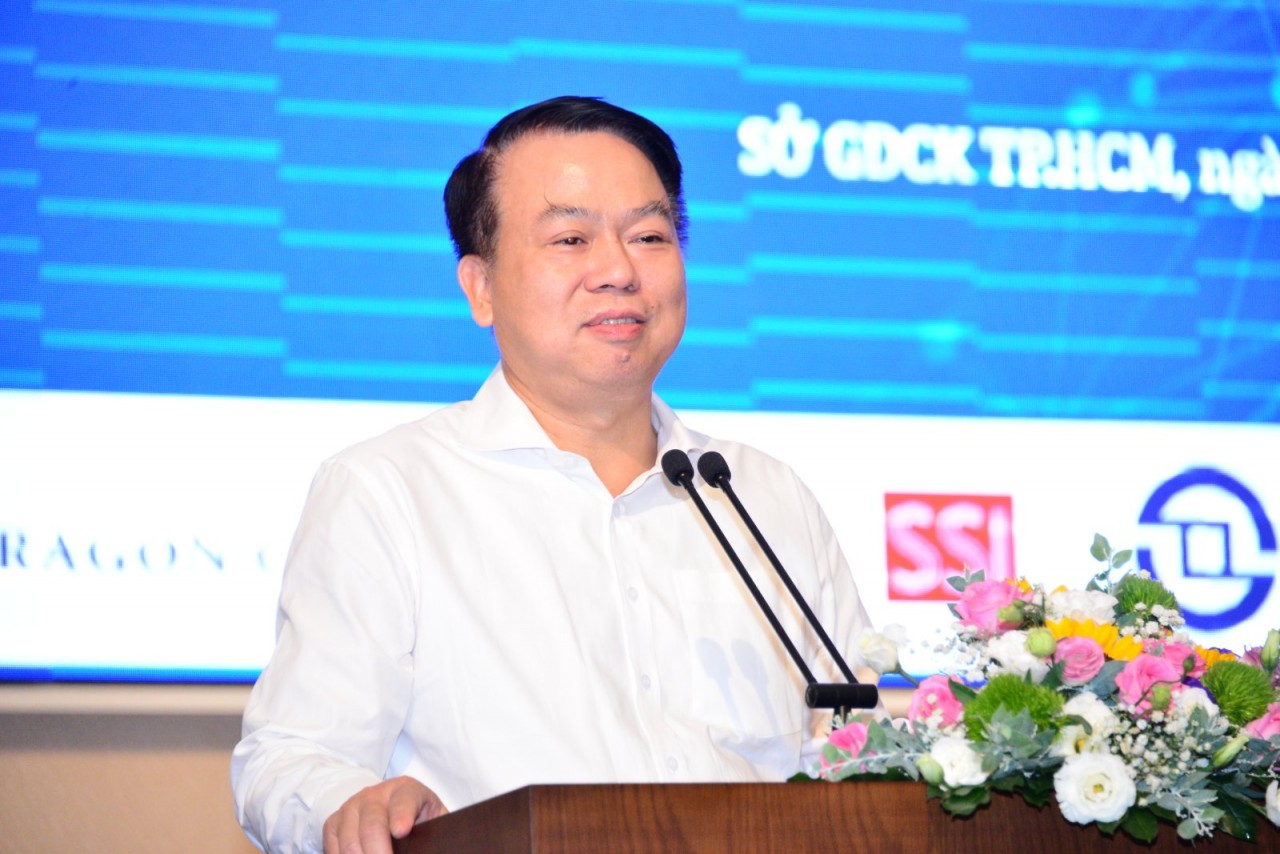 Thứ trưởng Nguyễn Đức Chi gặp gỡ thân mật với các thành viên tiếp bước “giải cứu Hose”